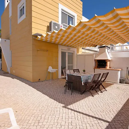 Lota Beach House * Manta Rota
